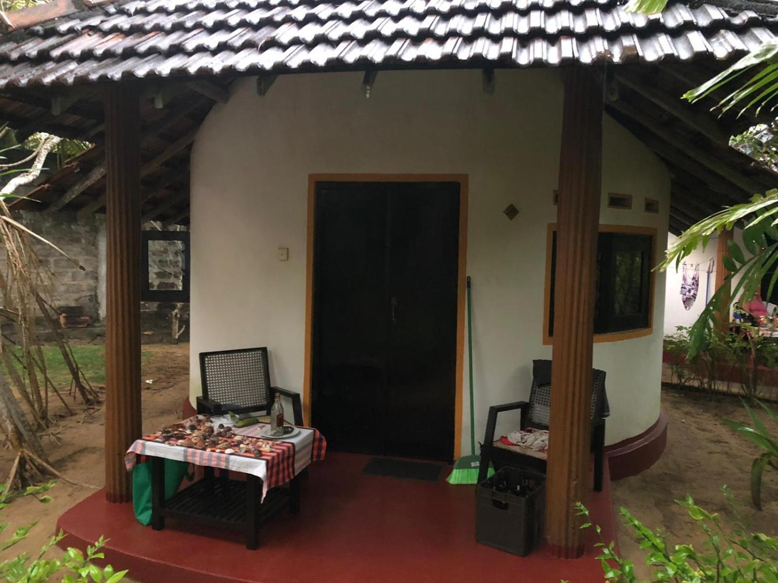 Ravana - Beach Cabanas Hikkaduwa Bagian luar foto